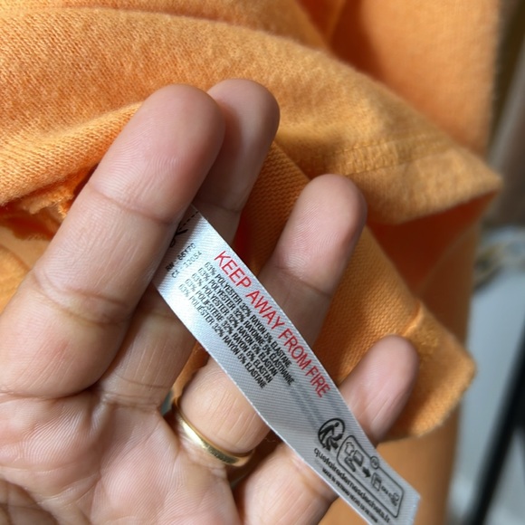 Out From Under Urban Outfitters Bounce Plush Chloe Button Melon Orange Small - Picture 7 of 7